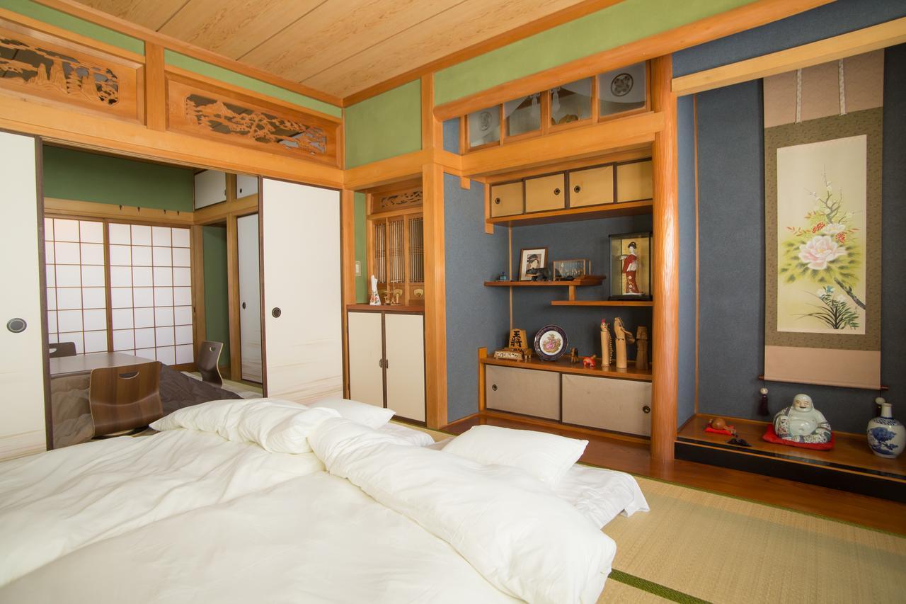 Guest House Dougo-Yado Matsuyama  Esterno foto